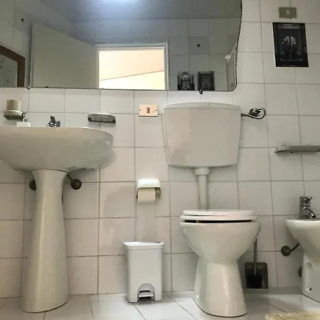 Artroom Garden 노토